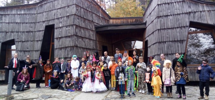 Halloween u Kući plamena mira