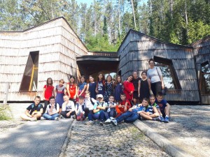 IMG-163df97331c6c51685dd01281215389d-V